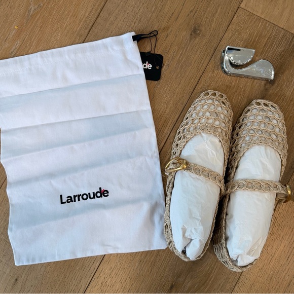 Larroude Beige Woven Flats with Gold Buckle - Picture 7 of 12